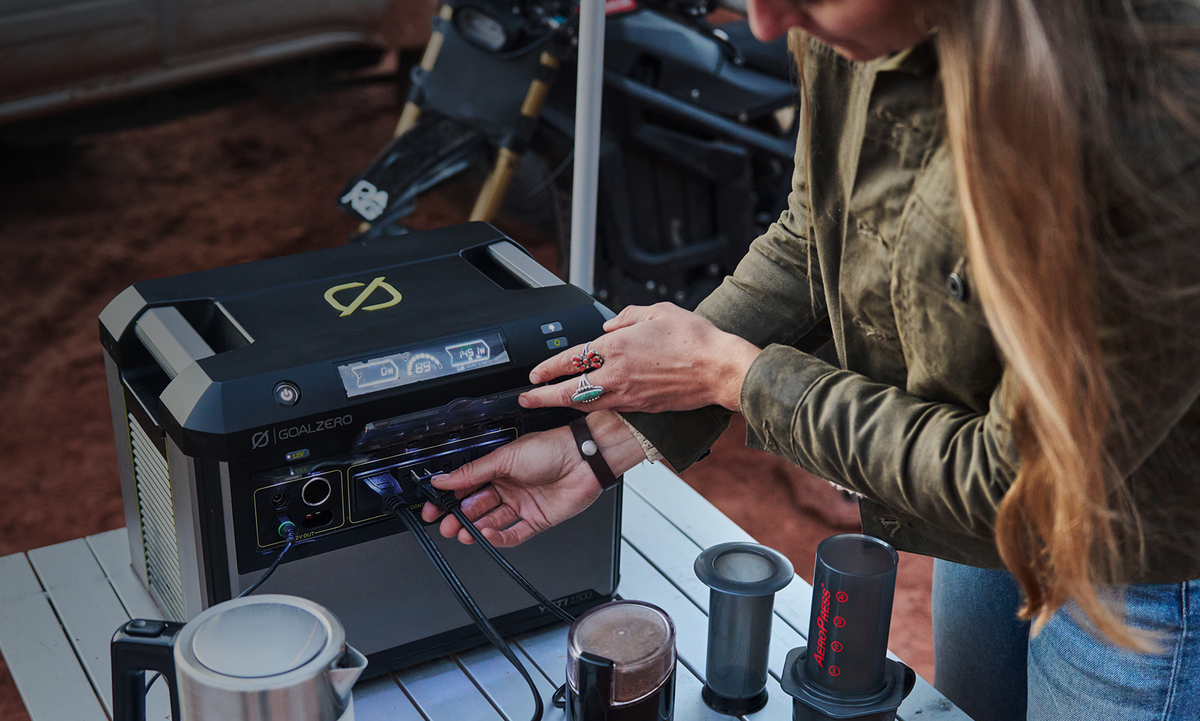 Goal Zero NEW YETI 1000 Portable Power Station 988Wh LiFePo4 Battery Goal Zero NEW YETI 1000 Portable Power Station 988Wh LiFePo4 Battery