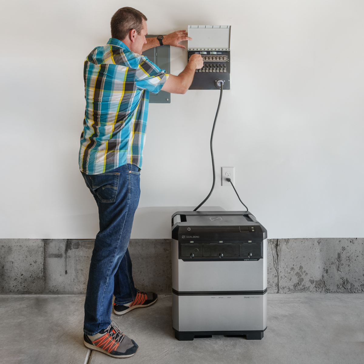 Haven 10 Manual Transfer Switch | Goal Zero