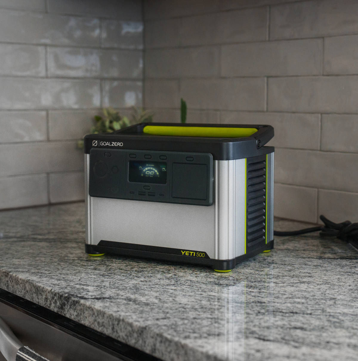 Goal Zero YETI 500 Portable Power Station 499Wh LiFePo4 Battery